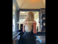 Busty Blonde’s Cheeky Cosplay Tease Trends Wildly