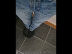 Pissed pants - Screenshot 1 of 16 - Wet Jeans