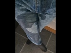 Pissed pants - Screenshot 13 of 16 - Pee Jeans