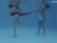 Girlfriends enjoy swimming naked together - Screenshot 4 of 16 - Swimming Pool