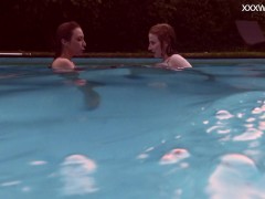 Girlfriends enjoy swimming naked together - Screenshot 9 of 16 - Swimming Pool