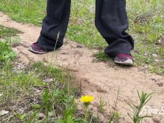 I wanted to pee in the park on the lawn