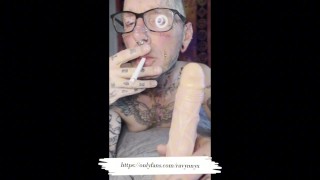 Gespaltene Zunge Rauchen Blowjob