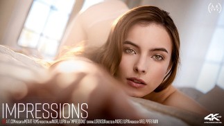 Superbe brune se doigte la chatte jusqu’à un orgasme intense