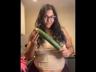 Horny BBW Squirts all over the Kitchen
