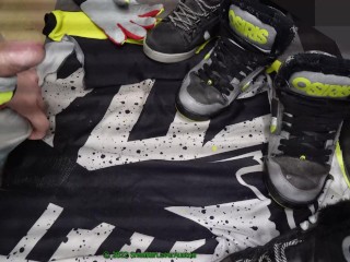 Friends MX Jersey and his Smelly Osiris Shoes