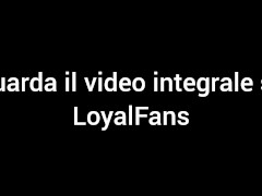 Fottuto da stivali e mutandine rosa ITA - stivali dominazione - cornuto - umiliazione moglie -