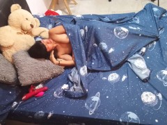 I masturbate under the sheets