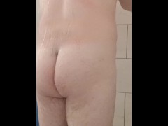Chubby Boy Showers Himself In Piss - Screenshot 4 of 16 - Cock
