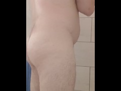 Chubby Boy Showers Himself In Piss - Screenshot 7 of 16 - Pee