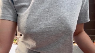 Итальянская милфа с большими сиськами Artemisia Love курения на улице OF@ArtemisiaLove101