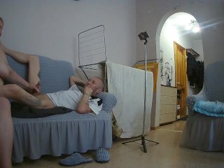 Stepmom helps me jerk off my cock so that I cum