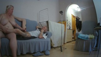 Stepmom helps me jerk off my cock so that I cum