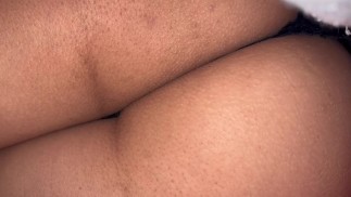 Garde ton nez dans mon cul pendant que je pète toute la nuit