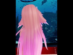 He couldn't wait until we got home, so we did it at the aquarium! 🐟💦