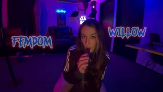 Night With Willow POV, Making A Bitch Like You Sniff My Farts While I Spit In Your Face.