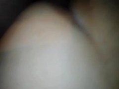 Mi hermanastra cachonda gime como salvaje por su concha humeda