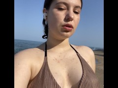 Me and the sea💦 - Screenshot 2 of 16 - Teen