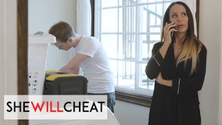 SHE WILL CHEAT - McKenzie Lee wird mit ihrem Cheating Ehemann Even, indem sie den aufgehängten Mechaniker