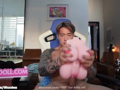 Unboxing and fucking my new toy - Screenshot 15 of 16 - Anime Sex Doll