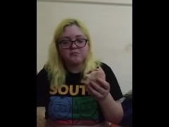 Amputee eats burger - Screenshot 10 of 16 - Amputee Girl