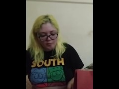 Amputee eats burger - Screenshot 2 of 16 - Amputee Girl