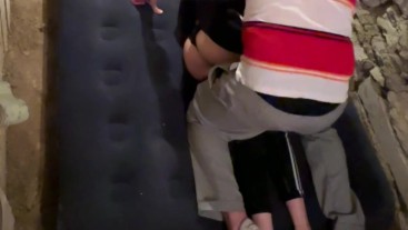 Трах в заброшеном подвале