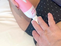 無修正 寝取られ大好き変態痴女セフレにJKコスさせて電マでオナニーさせて自分は手コキしました。 - Screenshot 16 of 16 - 中出し