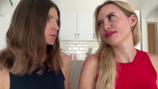 Gina Gerson and Maya Rose about Risk and Comfos