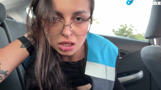 Horny Customer Pays Delivery Guy for Quick Car Sex