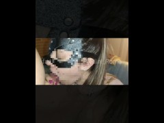 Lo sego con i tacchi e gli succhio il cazzo,e sputo la sborra nella scarpa indossandola con le calze