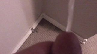 Puissance pisse sur les murs de ma chambre et mon tapis (avec rejouage au ralenti)