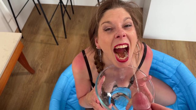 Fantom Piss Ritual - Belgian Teen Alice Maze Drinks Every Drop